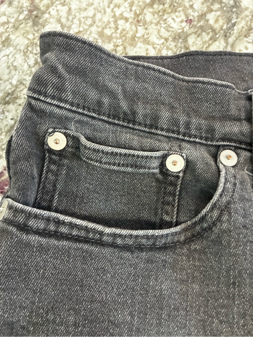 Women’s Madewell Black High-Rise Denim Shorts - Picture 8 of 8